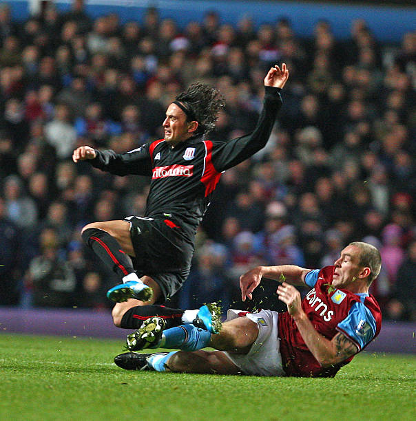 侵略性的中 侵略性的中